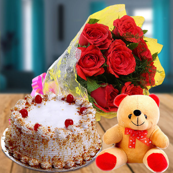Roses Bunch & Cake With Teddy